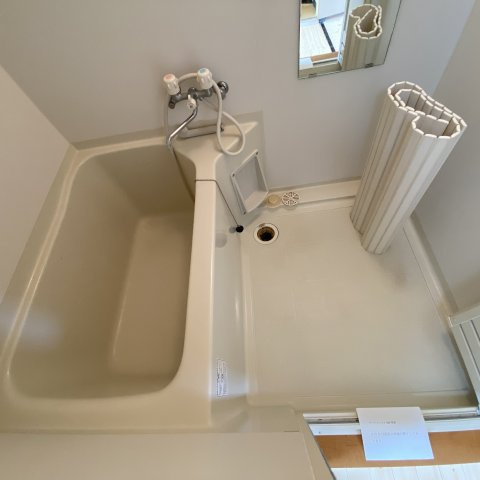 アーバンハイツ輪西の浴室