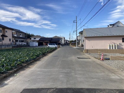 【前面道路含む現地写真】 | 深谷市上柴町東6丁目　新築戸建　Blooming Garden　05号棟