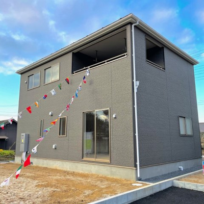 【外観】 | 潮来市上戸1号棟 | 【祝完成：現地写真】ご見学は即日も可能です。