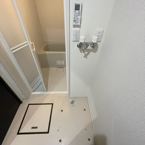 シャンブレット中島の玄関