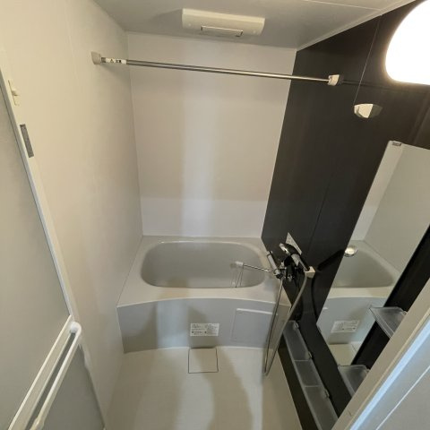 シャンブレット中島の浴室