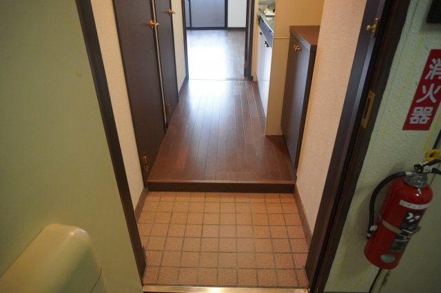 仲介手数料0！！シティライフ本郷の玄関