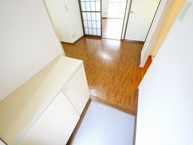 ヴィラージュ島田の玄関|シンプルで使いやすい玄関です