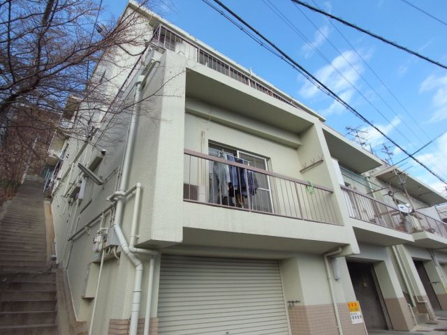 サンビレッジ六甲台の外観