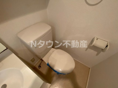 【トイレ】 | ネスト栄生 | 清潔感のあるトイレです