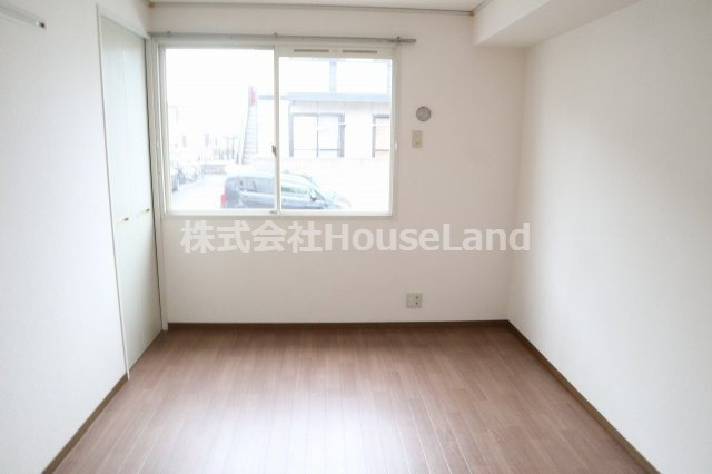 エル園村の洋室