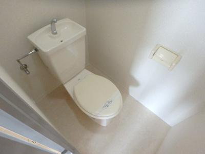 【トイレ】 | メゾンおかもと | 清潔感のあるトイレです