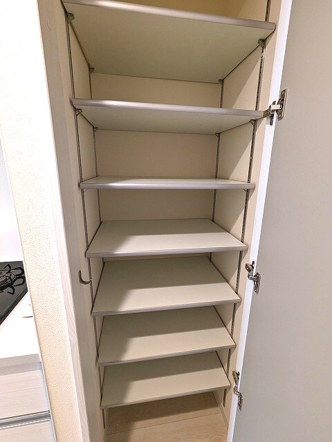 リビオメゾン上野入谷の玄関