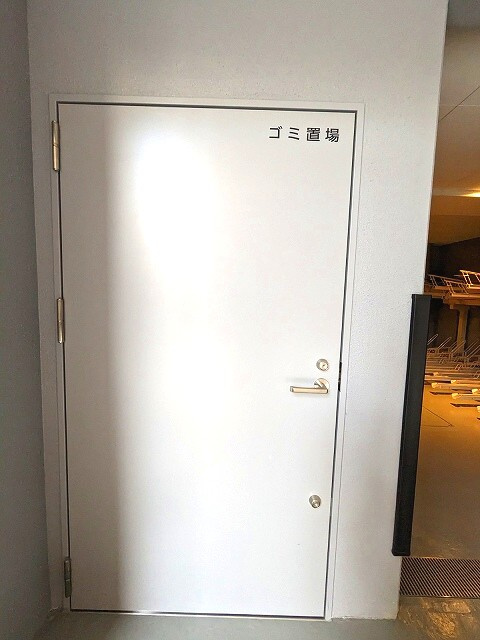 リビオメゾン上野入谷のその他共用部分|24時間利用可能なごみ置場です