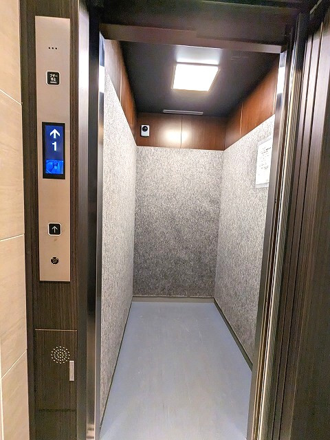 リビオメゾン上野入谷の設備|防犯モニター付きセキュリティエレベーターです