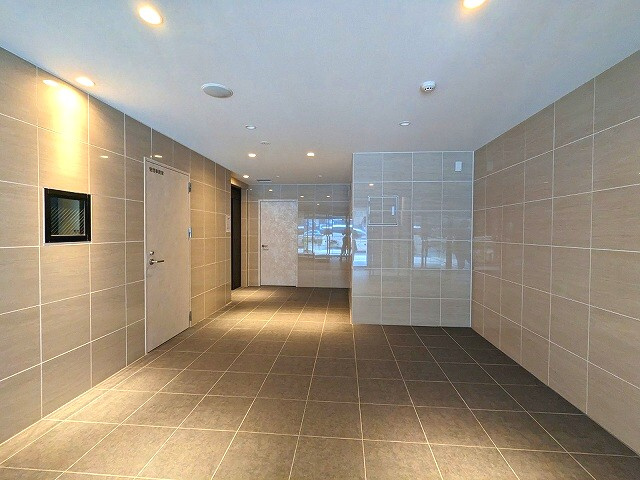 リビオメゾン上野入谷の設備|瀟洒なエントランスです