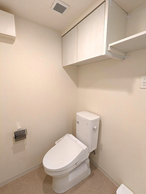 リビオメゾン上野入谷のトイレ|温水洗浄便座です