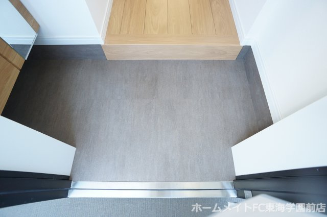 熊本市中央区坪井１丁目の賃貸マンションの玄関