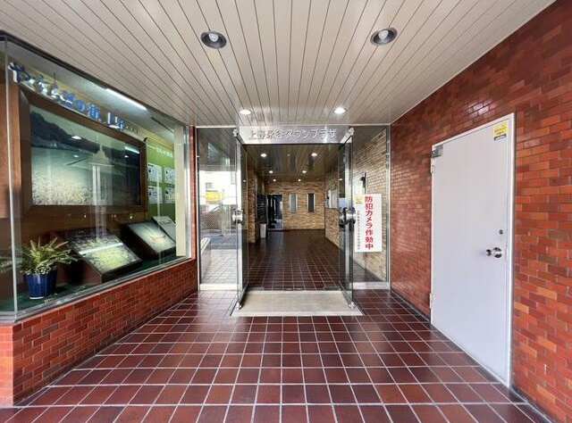 上野永谷タウンプラザのエントランス