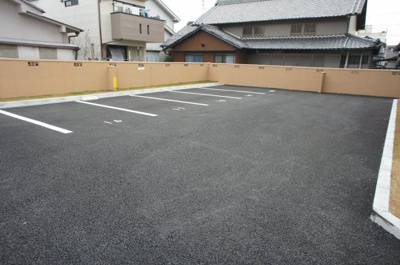 【駐車場】 | カーサエテルナ
