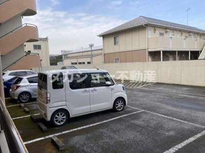 【駐車場】 | コスモハイム蘇我 | 駐車場の用意があります