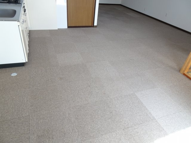 緑園サンコーポの居間・リビング