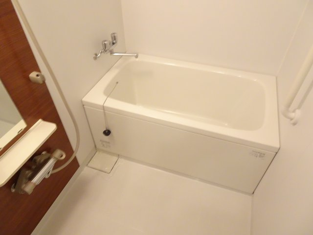 緑園サンコーポの浴室