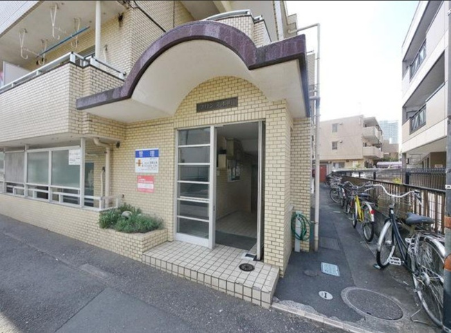 【エントランス】