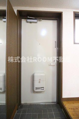 第8年見マンションの玄関|きれいな玄関です