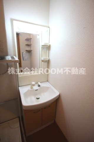 ソレイユ高木の独立洗面台|使いやすい独立洗面台です