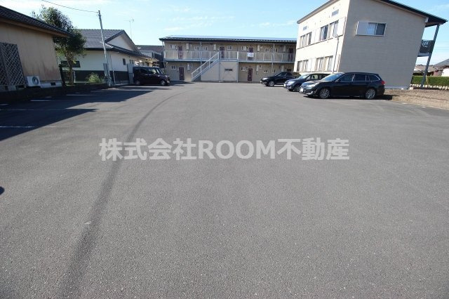 ソレイユ高木の駐車場|駐車スペースもあります