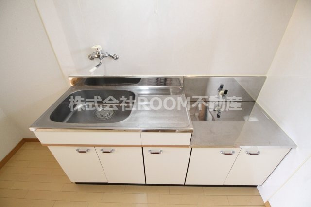 ラ・メール郡元のキッチン