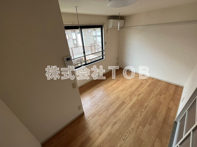 【居間・リビング】 | エスペランサ調布 | 洋室6帖