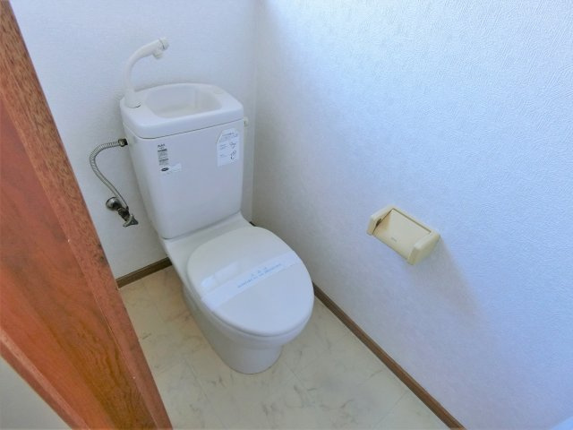 粟生野2670貸家のトイレ