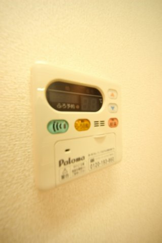 アスカ　Ａ棟の設備|給湯器パネルです