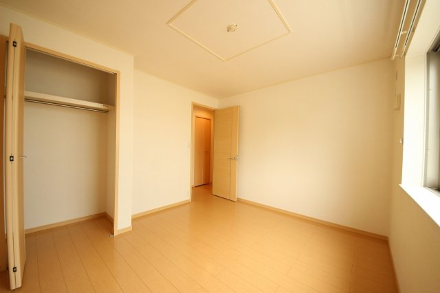 アスカ　Ａ棟の寝室|使い勝手のいい寝室です