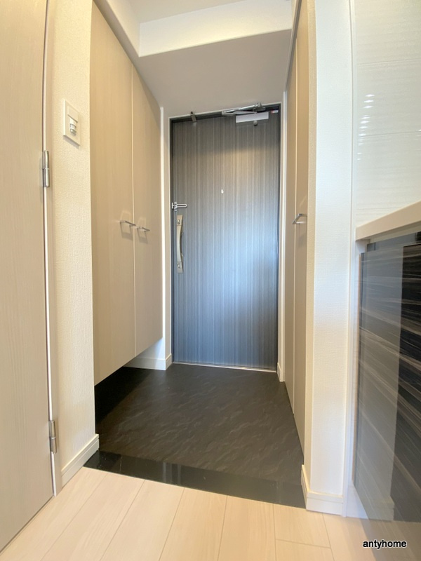 エスリードレジデンス都島シティフロント　仲介手数料無料の玄関