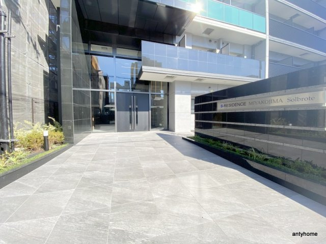 エスリードレジデンス都島シティフロント　仲介手数料無料のエントランス