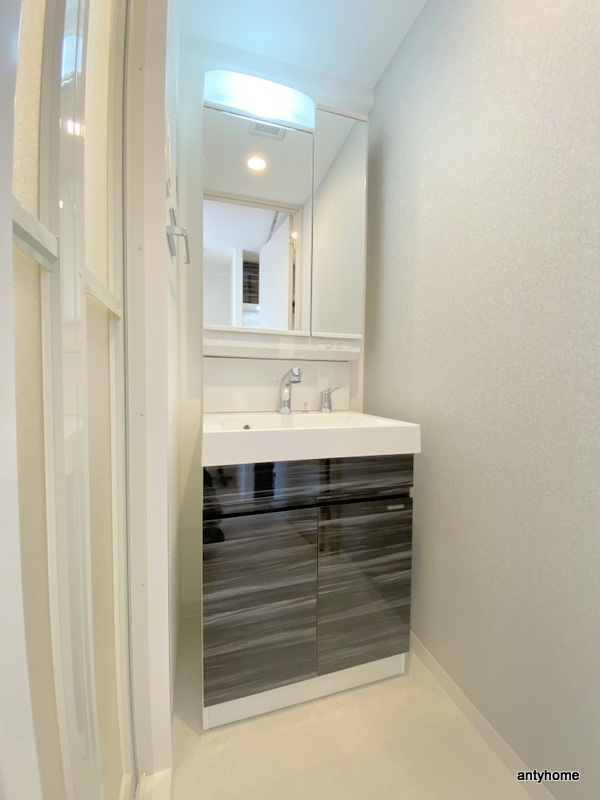 エスリードレジデンス都島シティフロント　仲介手数料無料の洗面所