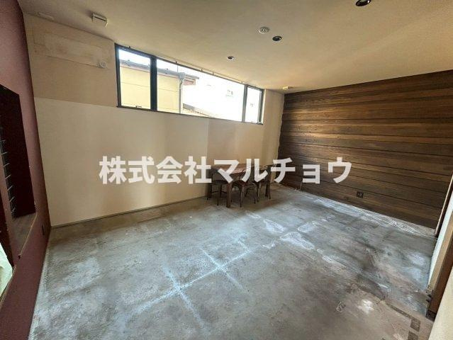 下万呂店舗の内装|きれいな内装です