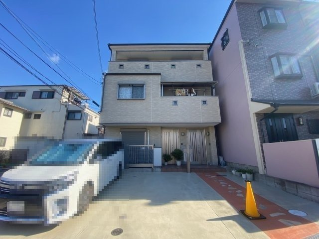 坂本マンションの外観