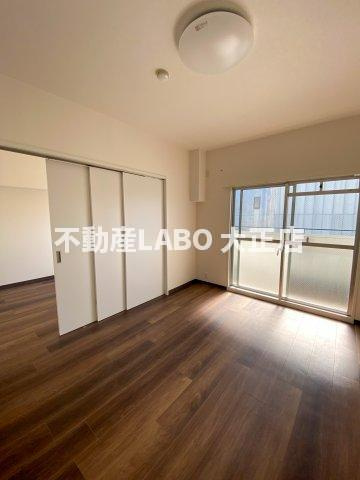 テン・フォーティの居間・リビング