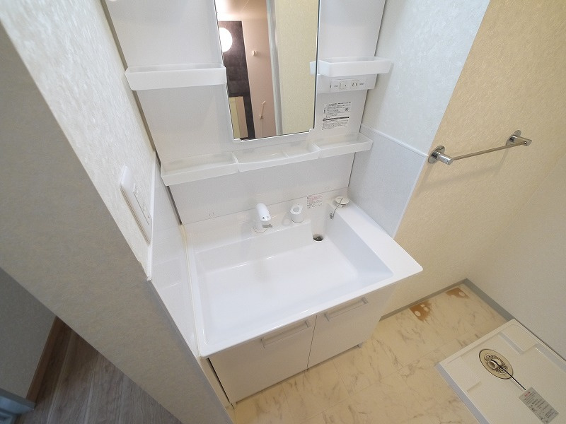 エステートピアドミールの洗面所|広い洗面スペース