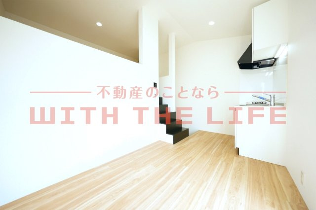 RENATUS PRIMO(リナトゥスプリモ）【キャッシュバック対象物件】の居間・リビング|こちらのリビングで趣味の時間をお楽しみください