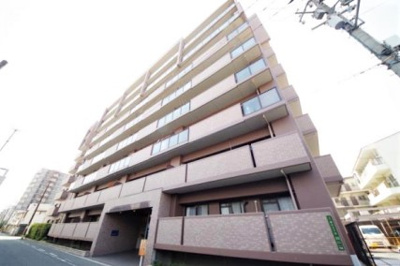 【外観】 | レジオン城東・野江 | □2023年3月リフォーム完了予定
◯三方角部屋で通風・陽当たり良好です♪
●角室エアコン設置可能！