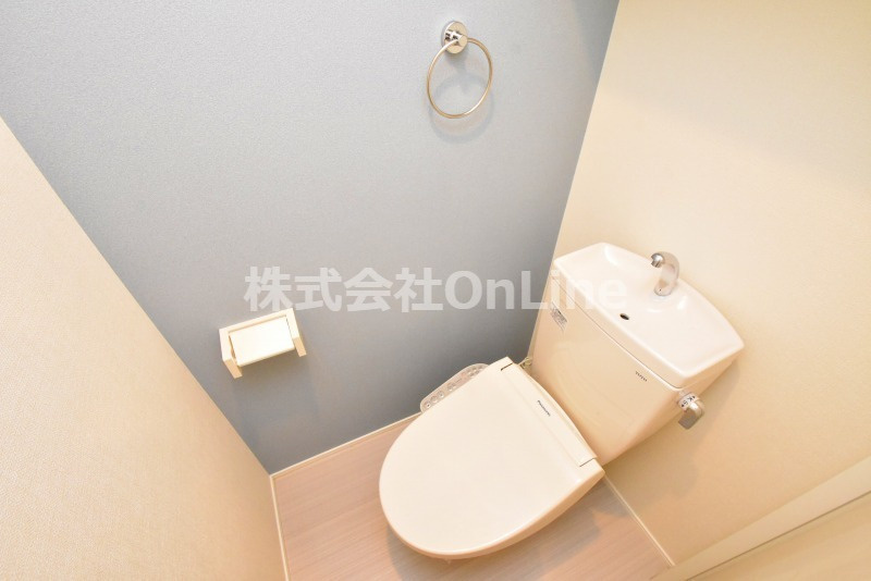 東大阪市荒川２丁目のアパートのトイレ