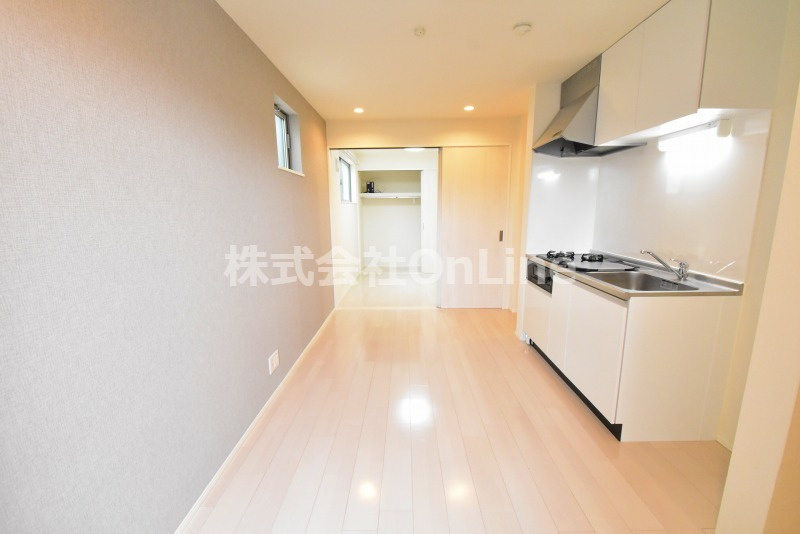 東大阪市荒川２丁目のアパートの居間・リビング