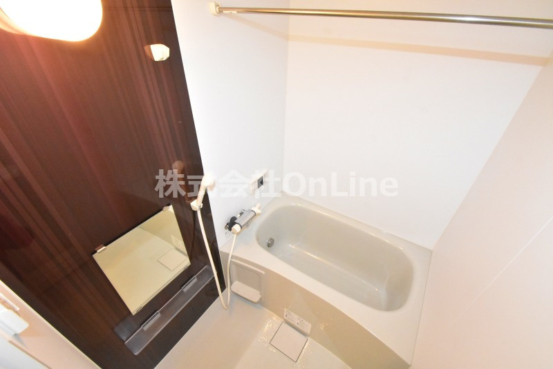 東大阪市荒川２丁目のアパートの浴室