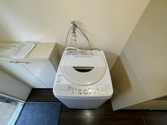 越コーポB棟の洗面所|家具家電は設備外となります。