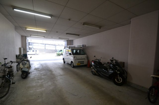 【駐車場】
