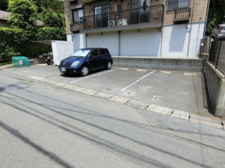 【駐車場】 | いつでも目の届く敷地内に駐車場があります♪荷物がかさばりがちなお買物にも、敷地内駐車場があると便利ですよね☆