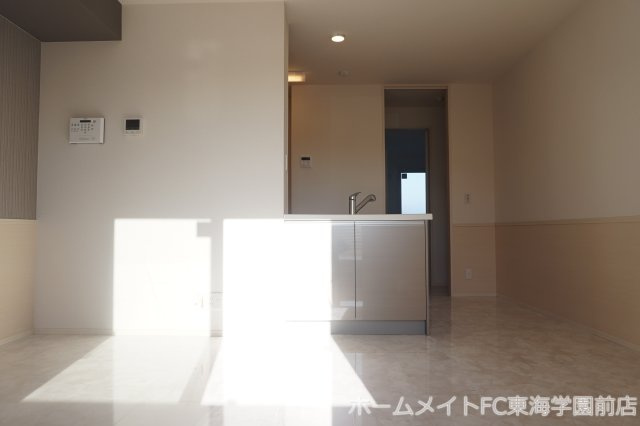 熊本市東区長嶺東５丁目のアパートの居間・リビング