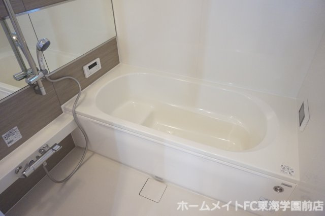 熊本市東区長嶺東５丁目のアパートの浴室
