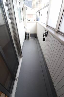 【バルコニー】 | ヴィクトワール放出