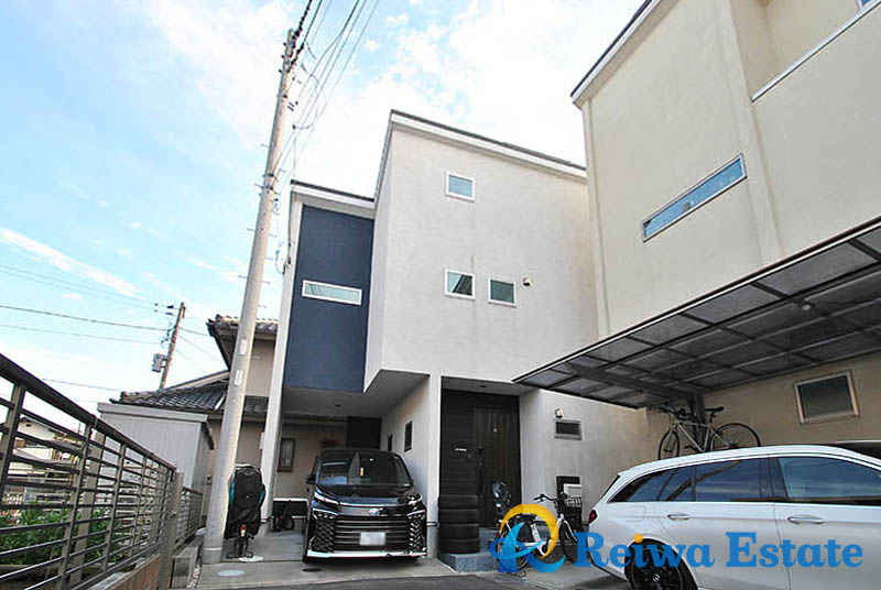 【弊社専任】中古戸建　茅ヶ崎市南湖2丁目の外観|～人気の地元工務店施工！平成28年2月築 デザイナーズ住宅♪～